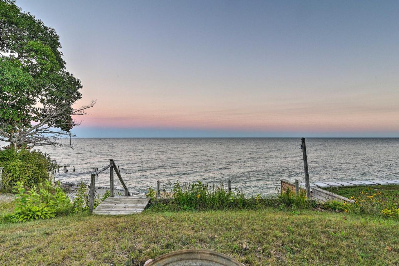 East Tawas Cabin With Lake Huron Access And Views Exterior photo